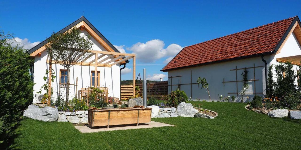 Kittenberger Chalets Am Gartensee Schiltern bei Langenlois ภายนอก รูปภาพ